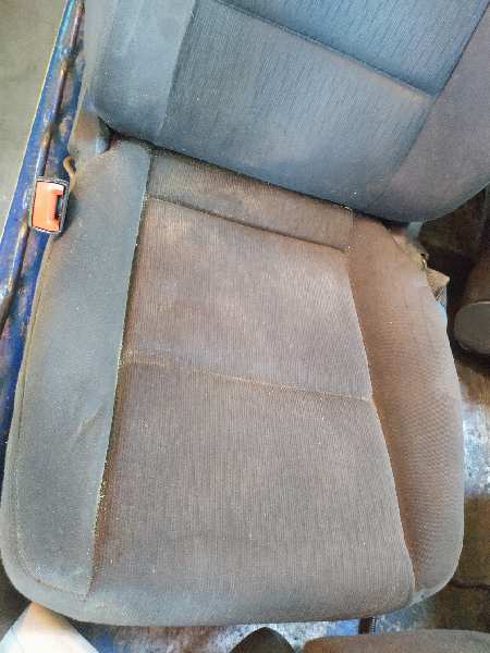 ASIENTO DELANTERO IZQUIERDO
