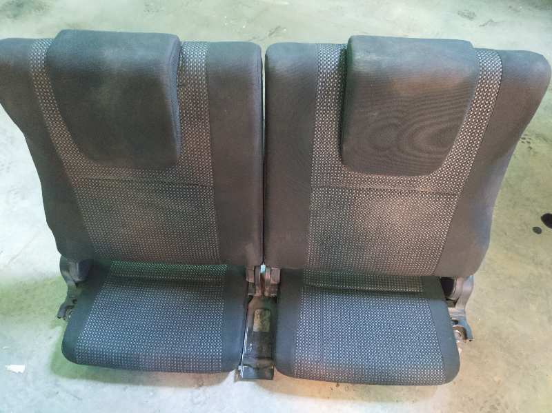 ASIENTOS TERCERA FILA