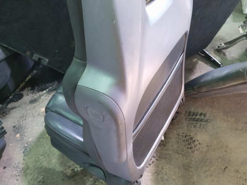 ASIENTO DELANTERO IZQUIERDO