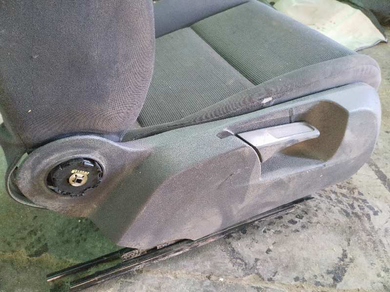 ASIENTO DELANTERO DERECHO