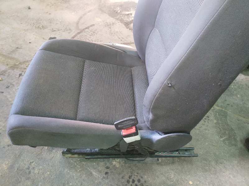 ASIENTO DELANTERO DERECHO