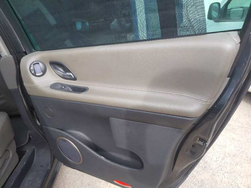 ELEVALUNAS TRASERO DERECHO