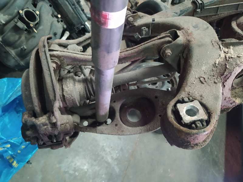 BRAZO SUSPENSION INFERIOR TRASERO IZQUIERDO