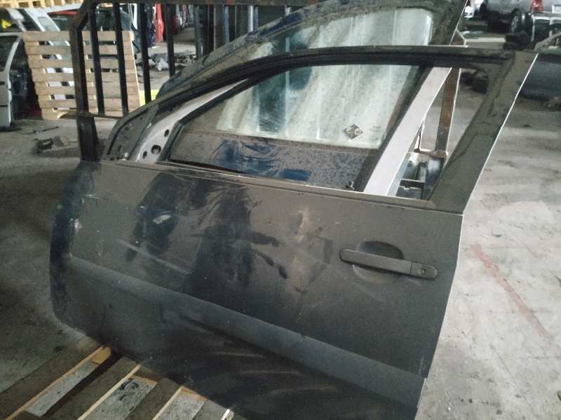 PUERTA DELANTERA IZQUIERDA