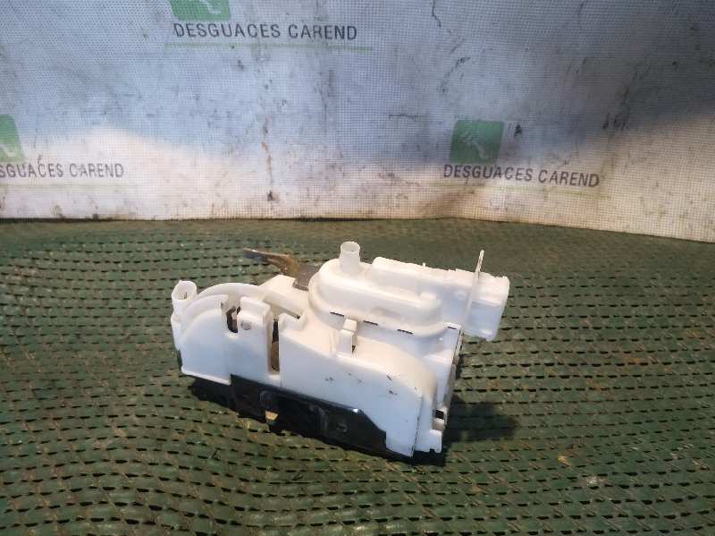 CERRADURA PUERTA DELANTERA IZQUIERDA 