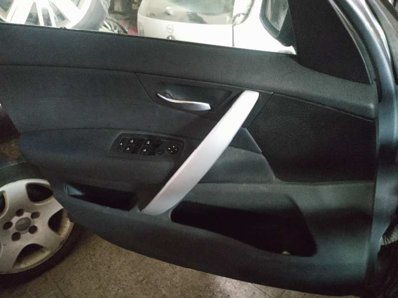 ELEVALUNAS DELANTERO IZQUIERDO