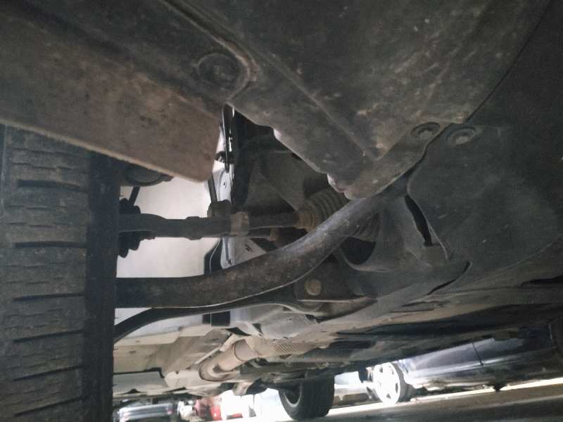 BRAZO SUSPENSION INFERIOR DELANTERO DERECHO