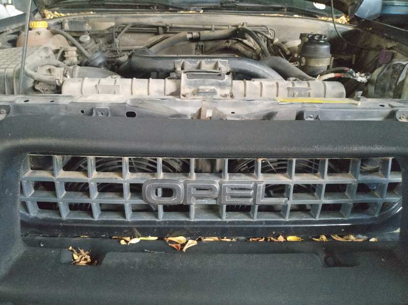 REJILLA DELANTERA OPEL FRONTERA A