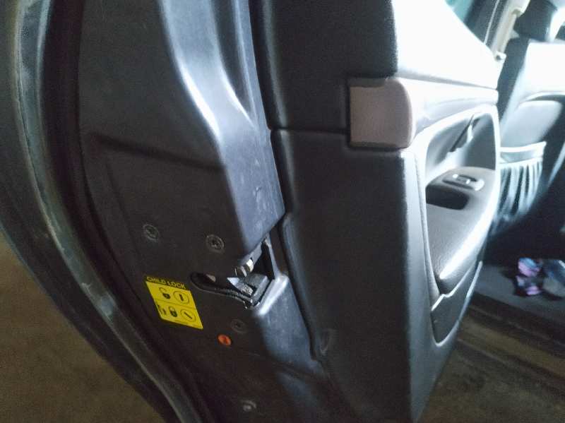 CERRADURA PUERTA TRASERA IZQUIERDA 