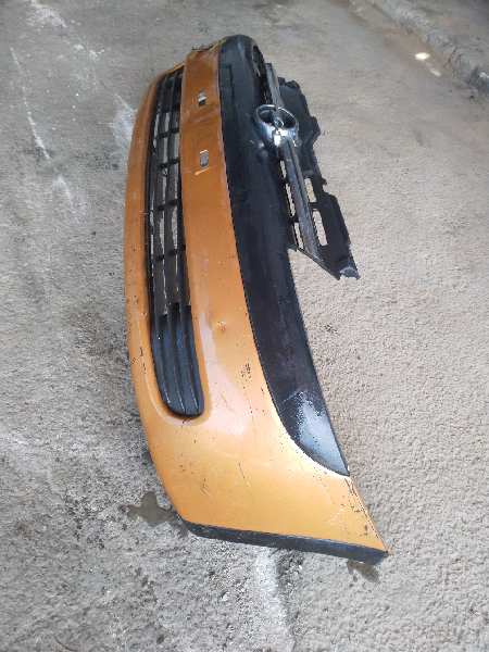 PARAGOLPES DELANTERO