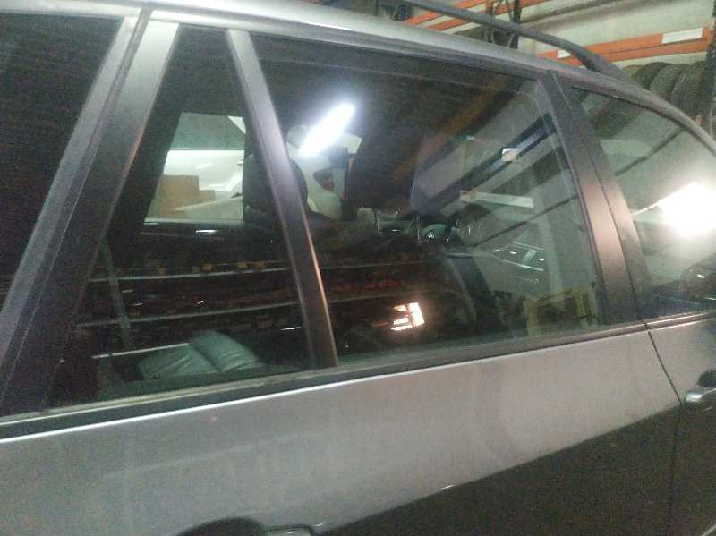 LUNA TRASERA DERECHA