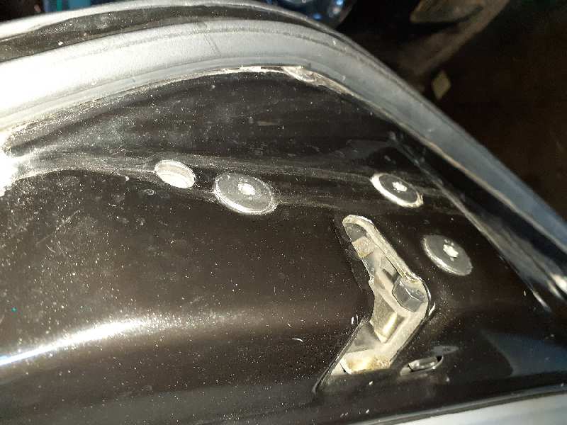 CERRADURA PUERTA TRASERA DERECHA 