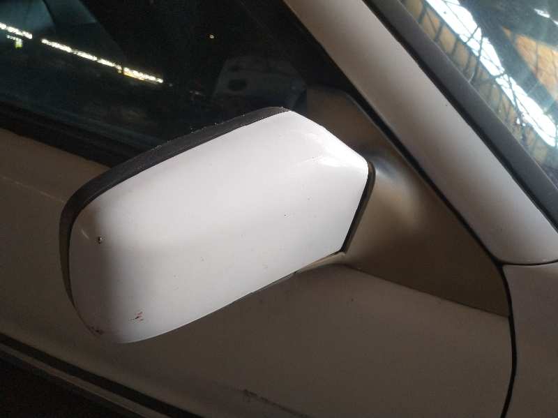 RETROVISOR DERECHO