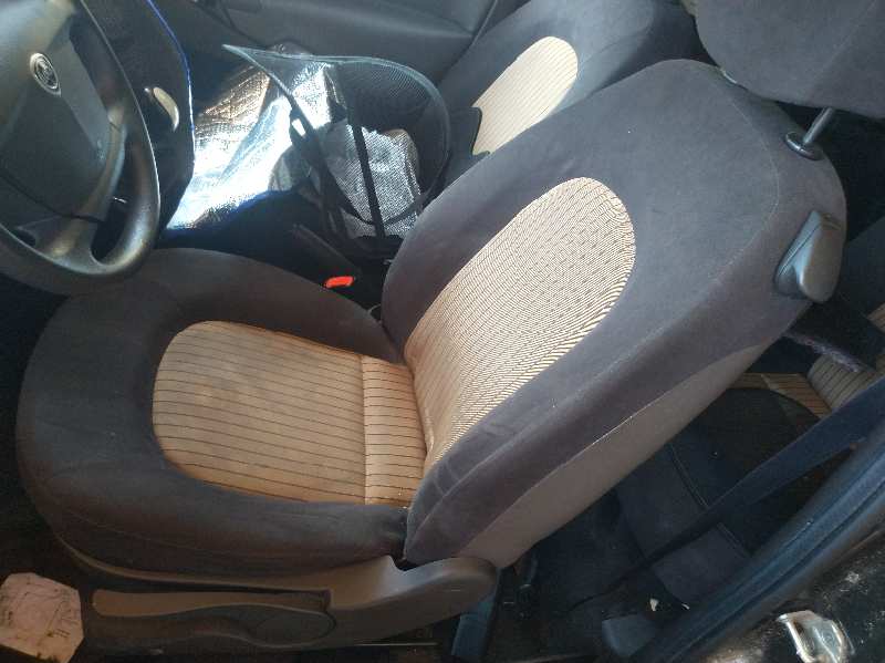 ASIENTO DELANTERO IZQUIERDO