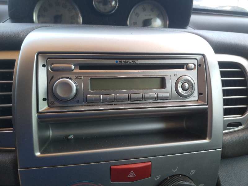 SISTEMA AUDIO / RADIO CD