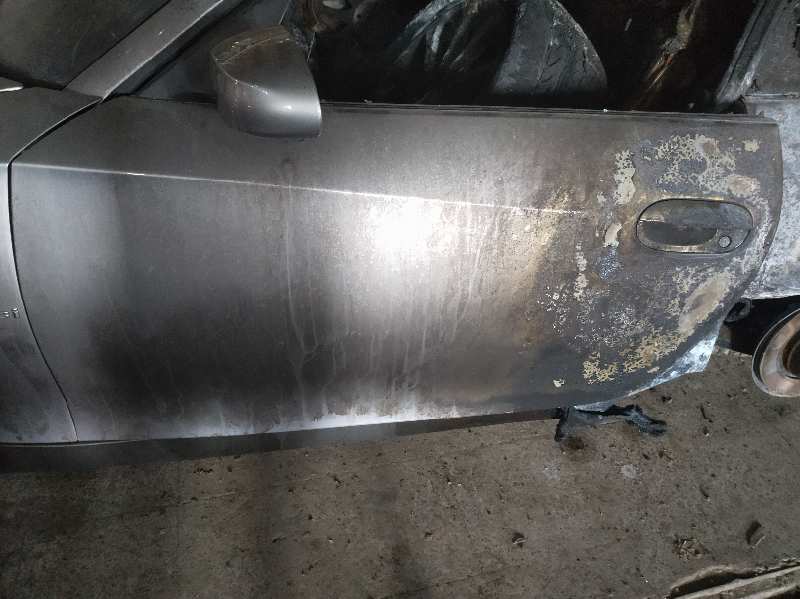 PUERTA DELANTERA IZQUIERDA