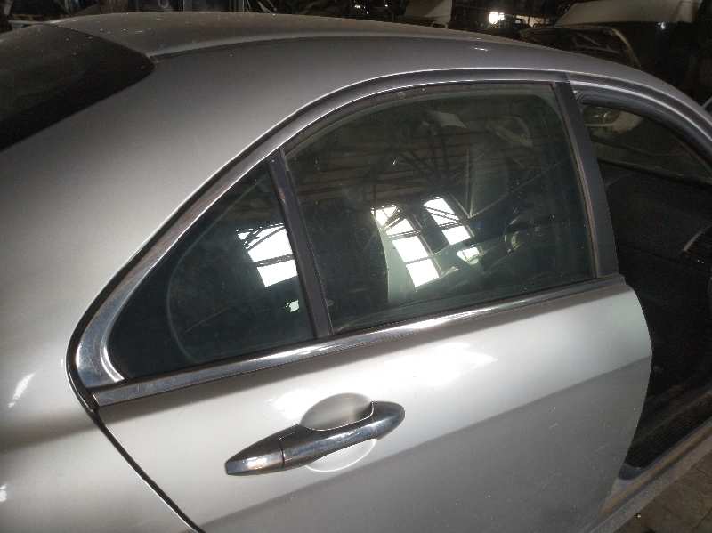 LUNA TRASERA DERECHA