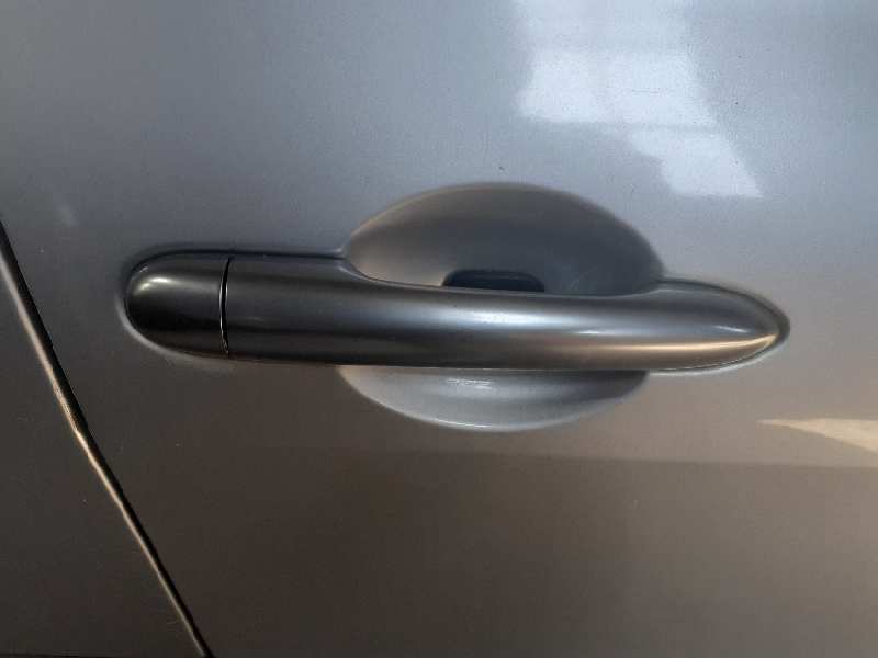 MANETA EXTERIOR DELANTERA DERECHA