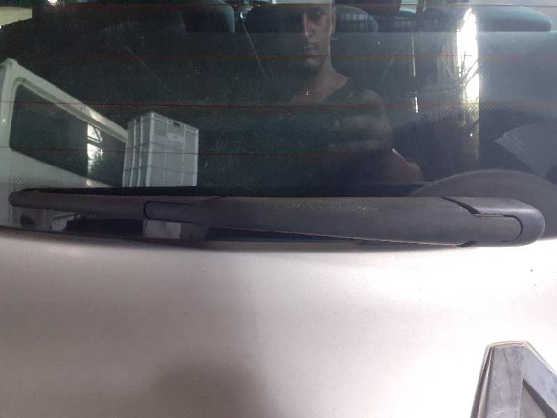 BRAZO LIMPIA TRASERO