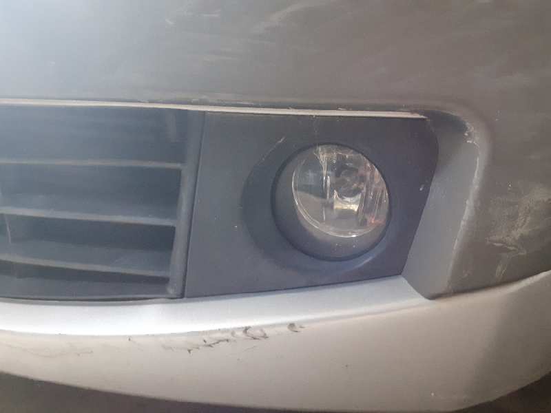 FARO ANTINIEBLA IZQUIERDO