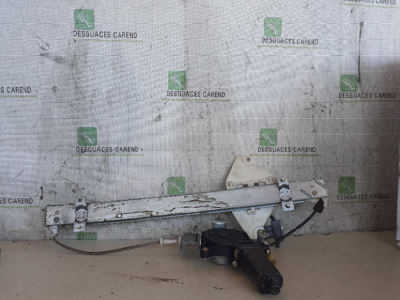 ELEVALUNAS TRASERO IZQUIERDO