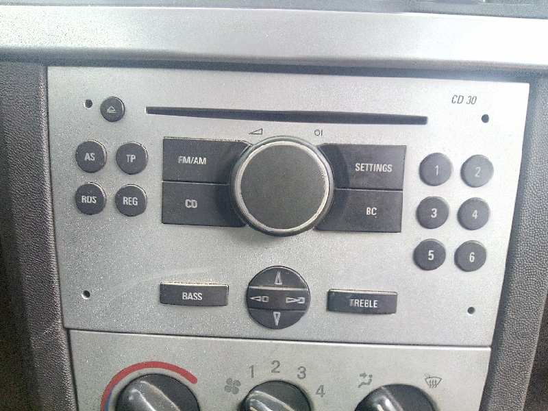 SISTEMA AUDIO / RADIO CD