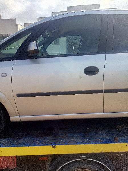 PUERTA DELANTERA IZQUIERDA