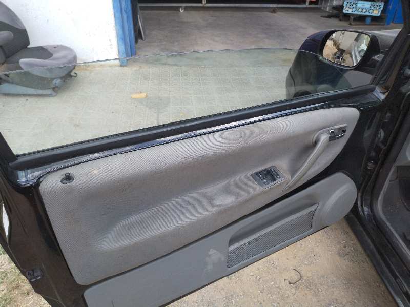 ELEVALUNAS DELANTERO IZQUIERDO