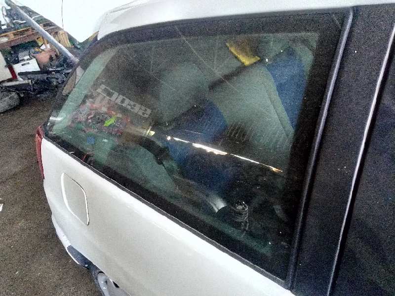 LUNA TRASERA DERECHA