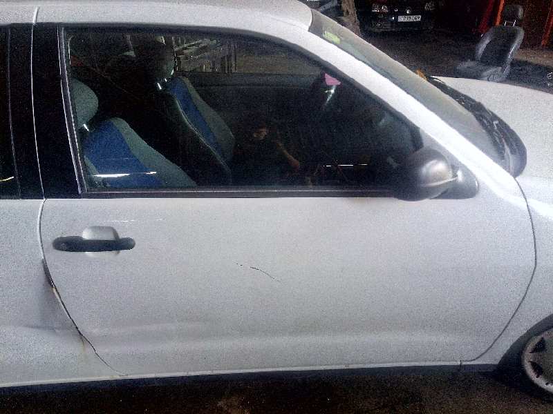 PUERTA DELANTERA DERECHA