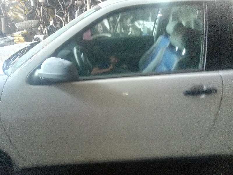 PUERTA DELANTERA IZQUIERDA