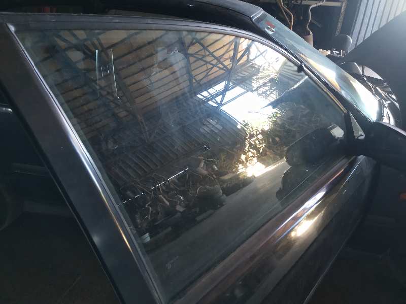 LUNA DELANTERA DERECHA