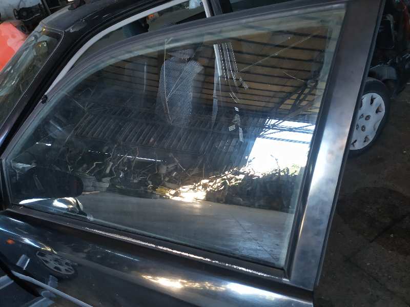 LUNA DELANTERA IZQUIERDA