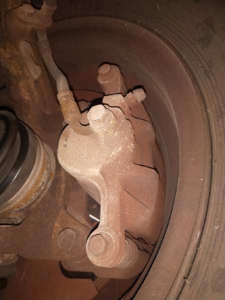 PINZA FRENO DELANTERA IZQUIERDA