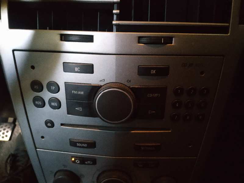 SISTEMA AUDIO / RADIO CD