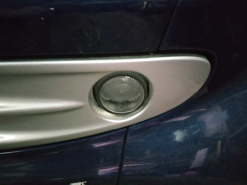 FARO ANTINIEBLA IZQUIERDO