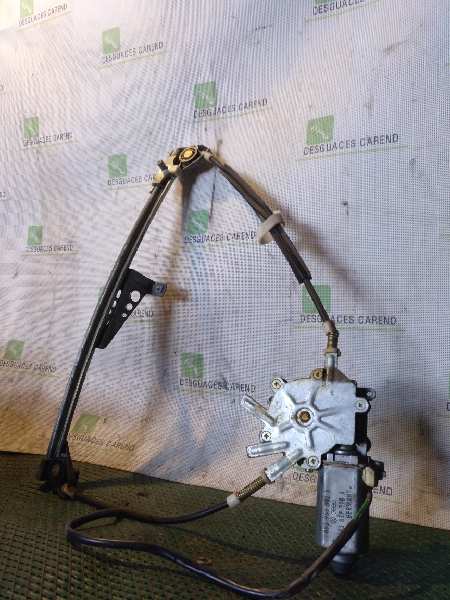 ELEVALUNAS DELANTERO DERECHO