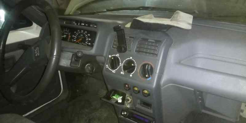 SALPICADERO PEUGEOT 205 BERLINA