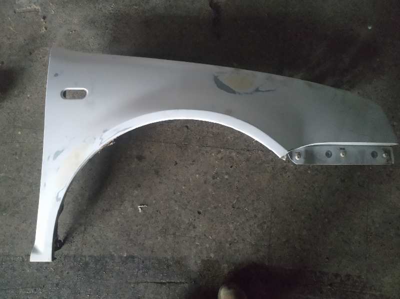 ALETA DELANTERA DERECHA