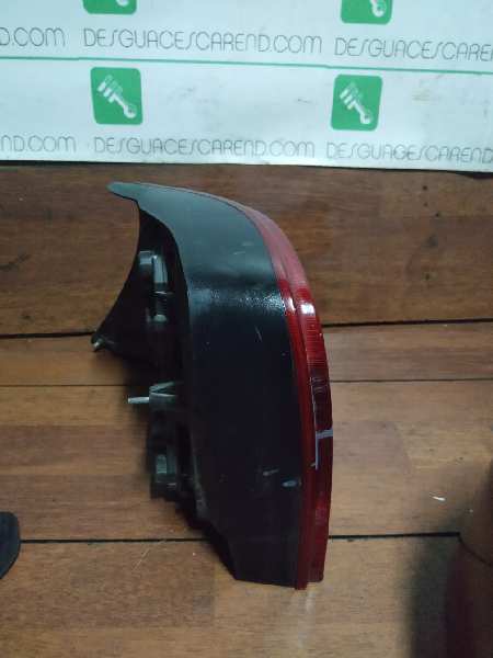 PILOTO TRASERO DERECHO