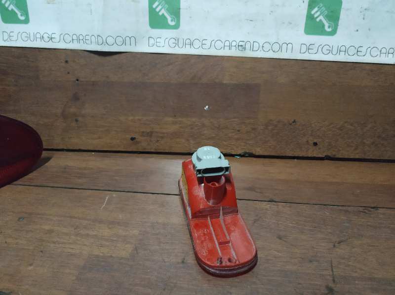 FARO ANTINIEBLA TRASERO IZQUIERDO