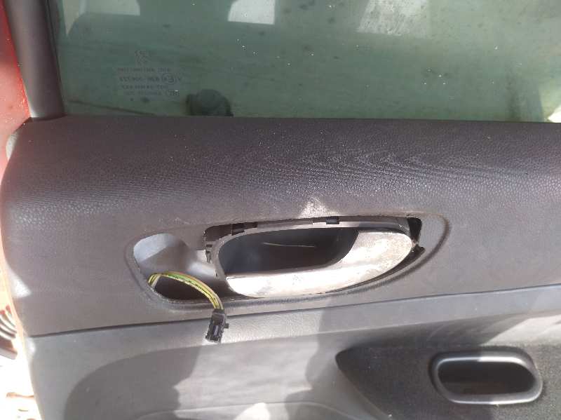 MANETA INTERIOR TRASERA DERECHA