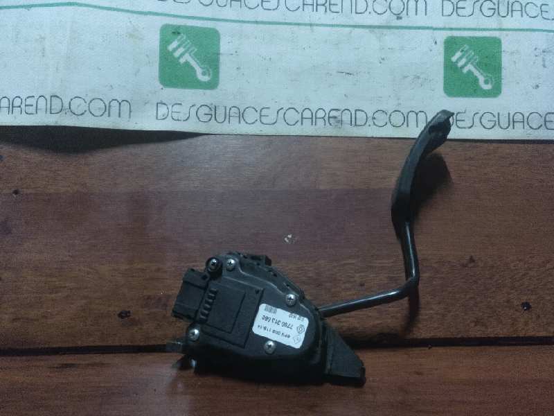 PEDAL ACELERADOR