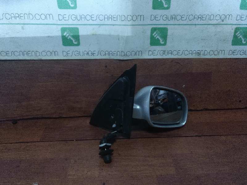 RETROVISOR DERECHO