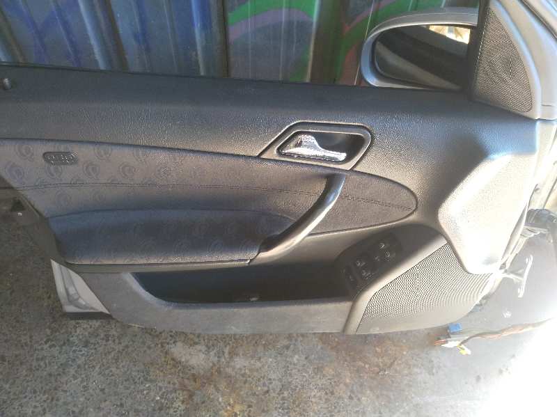 ELEVALUNAS DELANTERO IZQUIERDO