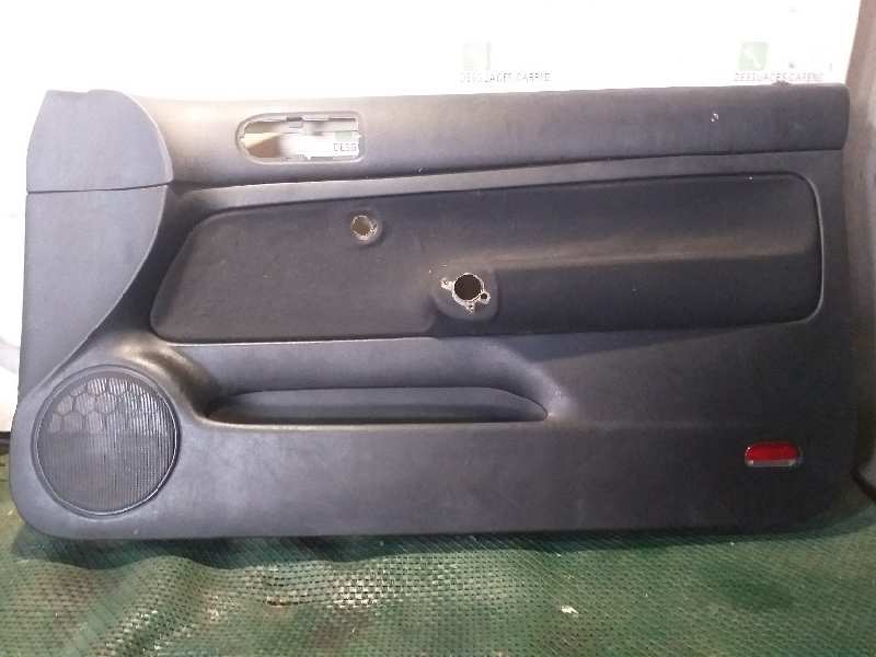 GUARNECIDO PUERTA DELANTERA DERECHA