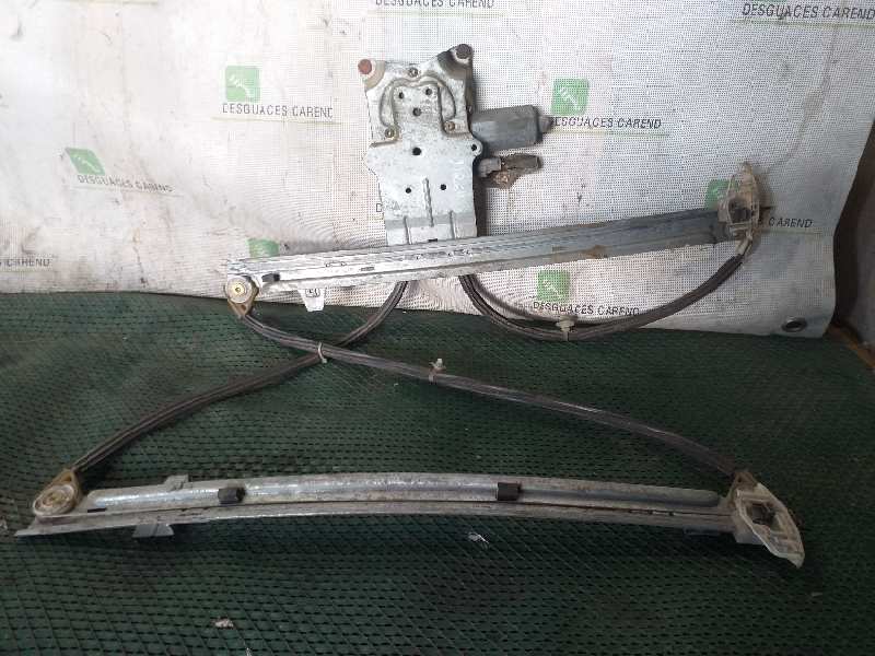 ELEVALUNAS DELANTERO DERECHO