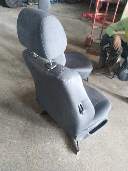 ASIENTO DELANTERO DERECHO