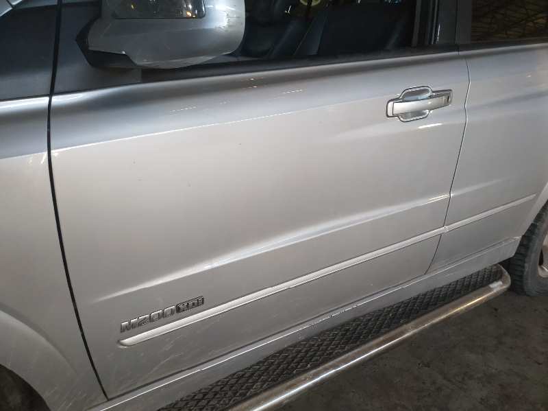 PUERTA DELANTERA IZQUIERDA