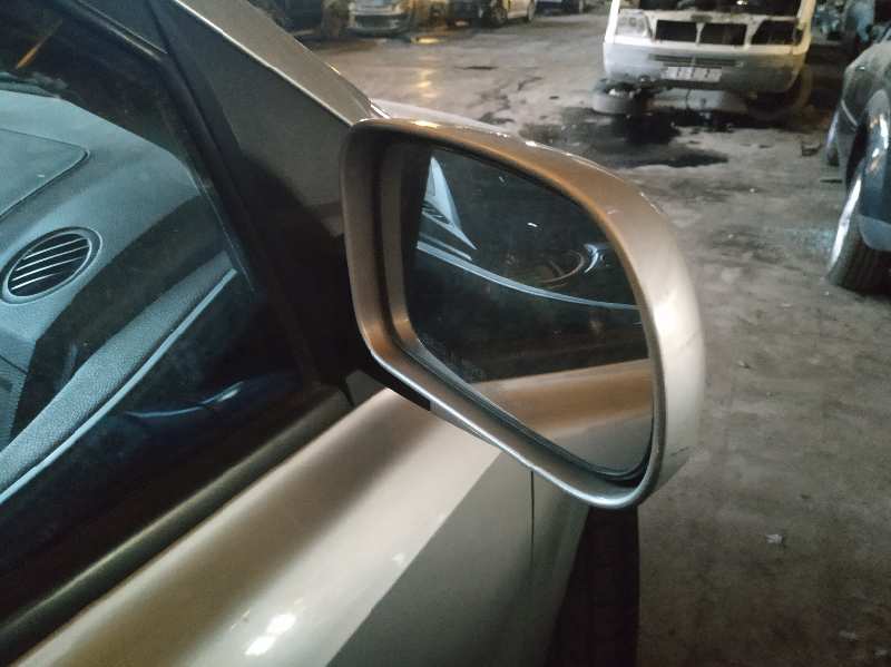 RETROVISOR DERECHO